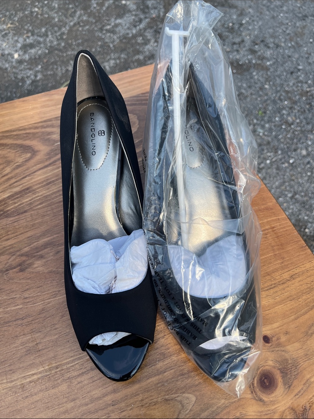 Bandolino Black Peep-Toe Mid Heel Pumps - Picture 2 of 5